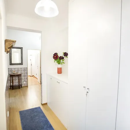 Lovelystay - Modern & Traditional In Sao Bento Apartment Lisbon